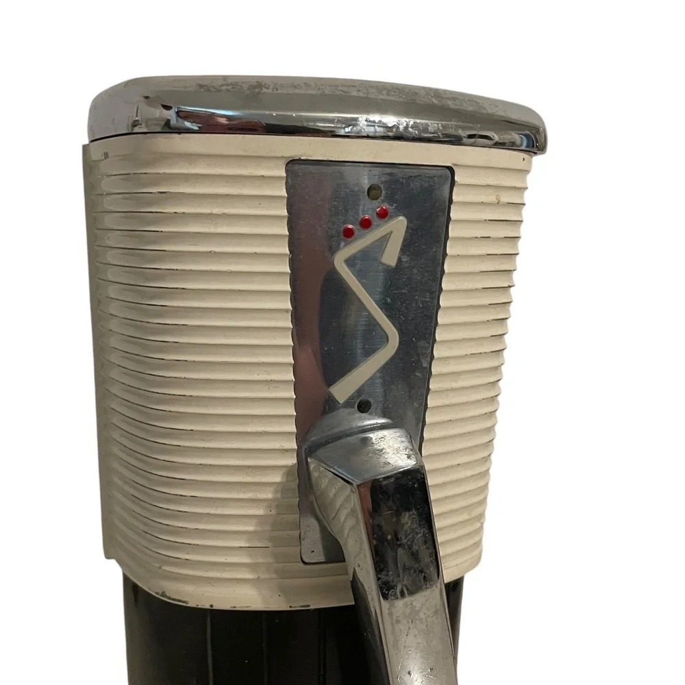Swing A Way MCM Vintage Wall Mount Ice‎ Crusher